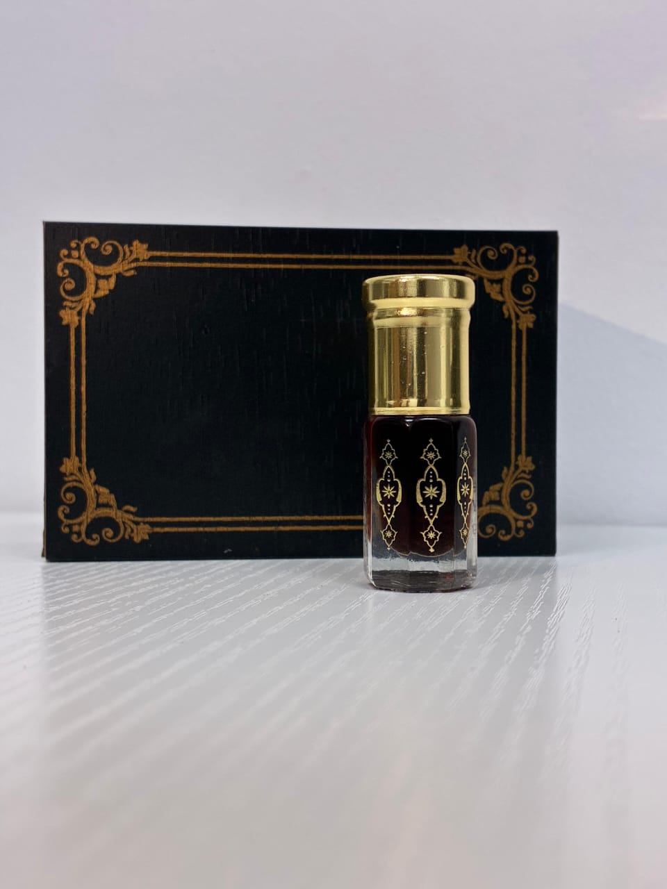 دهن عود سيوفي معتق